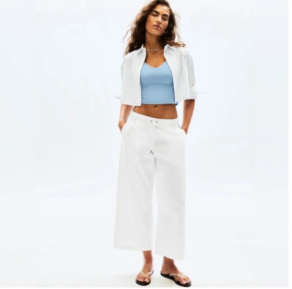 Athleta Midday Crop Poplin Pants Womens Large White Breathable Athleisure